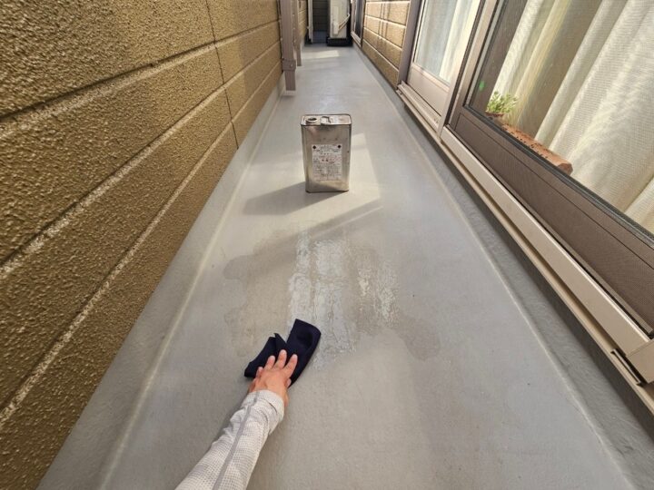 ベランダ床下地調整