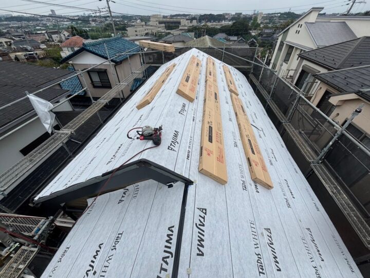 アスファルトルーフィング貼り付け工事