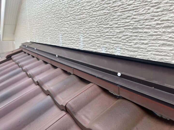 雨押え板金シーリング施工後