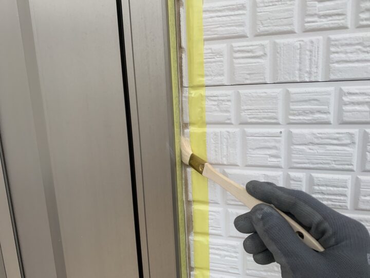 開口部廻りシ－リング専用プライマ－塗布