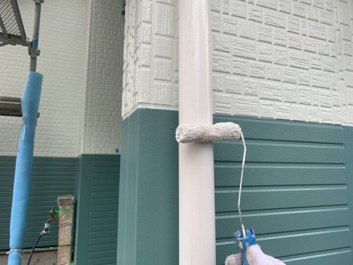 雨樋塗装１回目