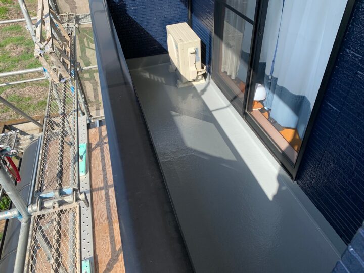 ベランダ床完了全景