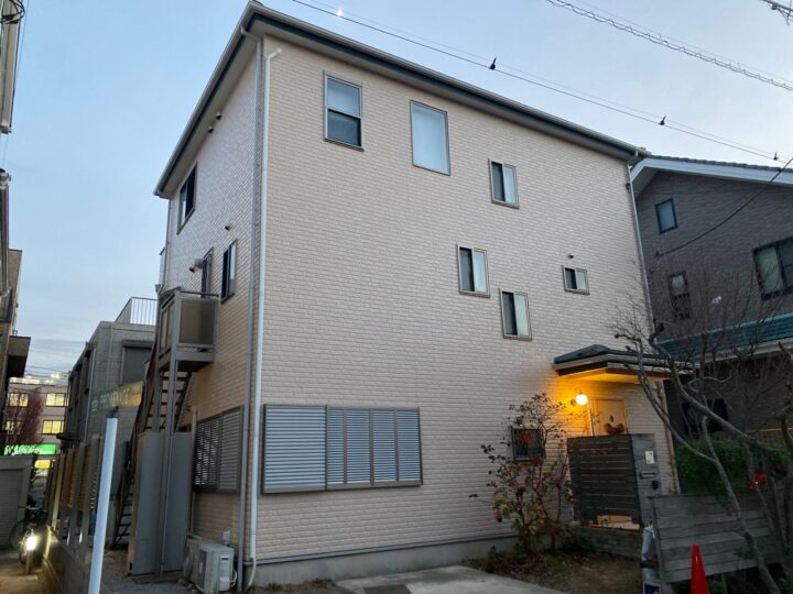 屋根・ニチハ 横暖ルーフS 外壁・SK化研 プレミアムシリコン🦾