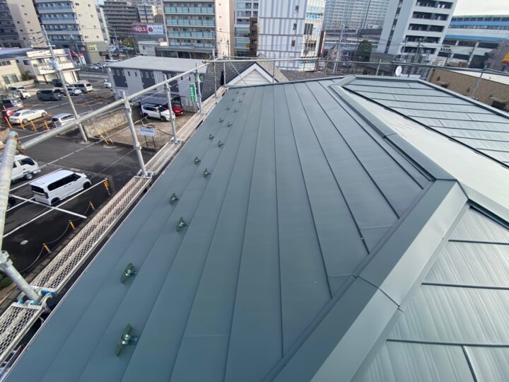 屋根完了全景
