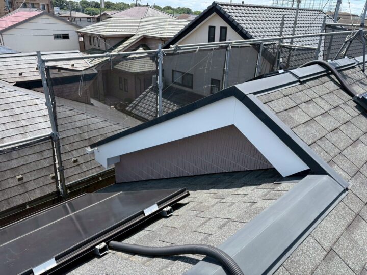 屋根板金補修完了全景