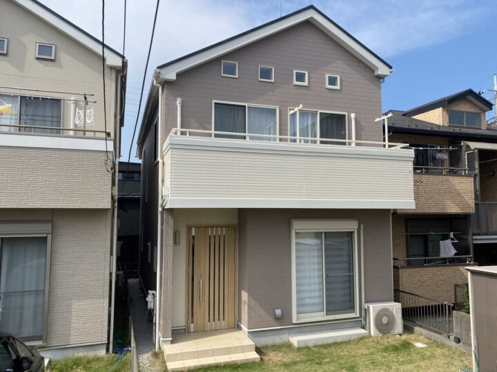 屋根板金補修工事 外壁 SK化研・エスケープレミアムシリコン🙆‍♂️