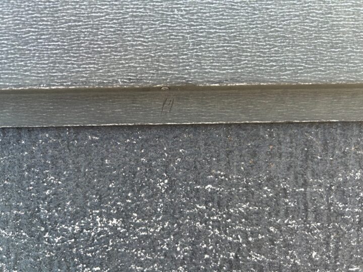 屋根板金釘打ち施工完了