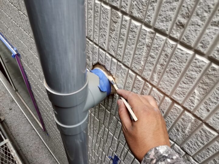 配管廻り専用プライマ－塗布