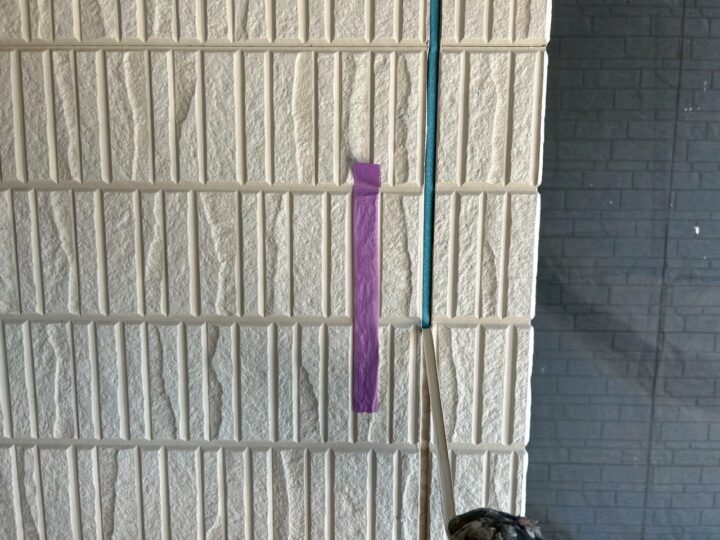 外壁板間シーリング撤去状況