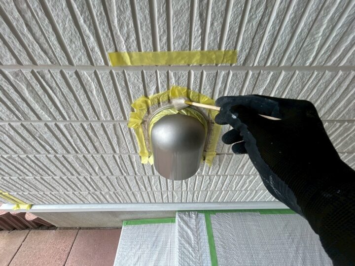 設備廻りのシーリング専用プライマ-塗布