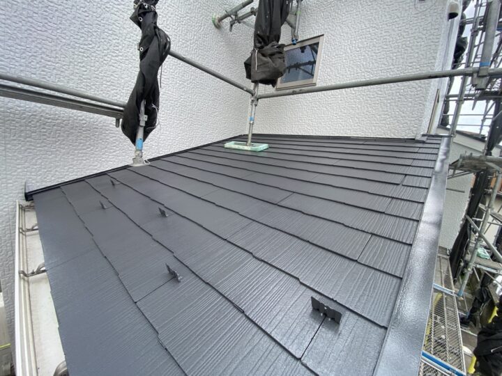 下屋根完了全景