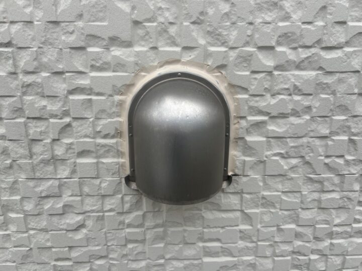 設備廻りシーリング完了全景