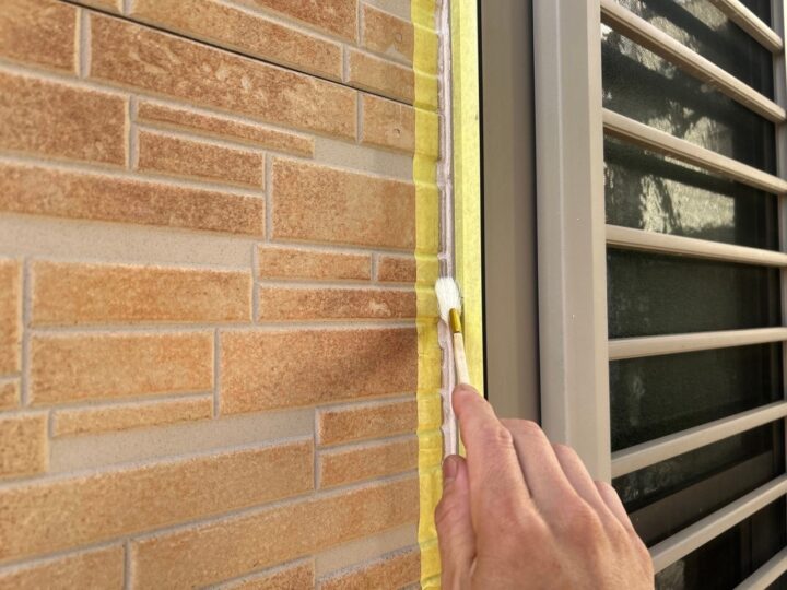 開口部回りシ－リング専用プライマ－塗布