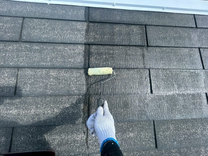 屋根下塗り工事