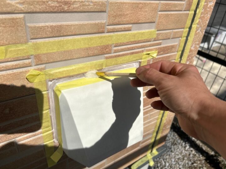 設備廻りシーリング専用プライマ－塗布