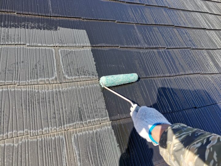 屋根下塗り工事