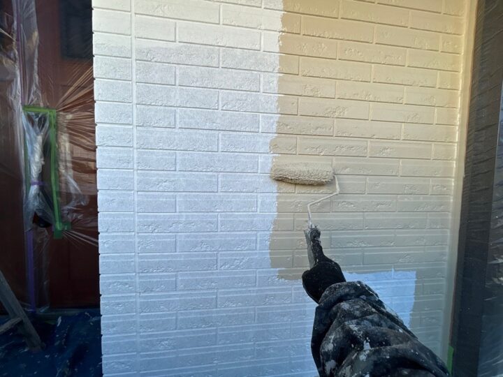 外壁中塗り工事