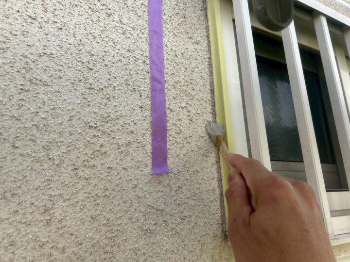 開口部廻りシ－リング専用プライマ－塗布