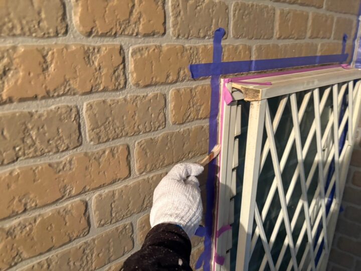 開口部廻りシ－リング専用プライマー塗布