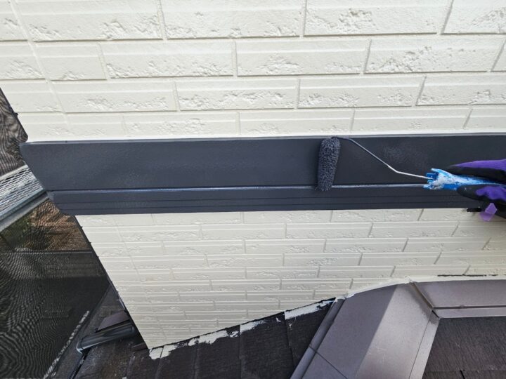 装飾帯上塗り工事