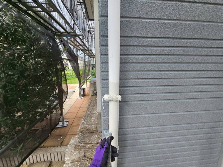雨樋塗装１回目