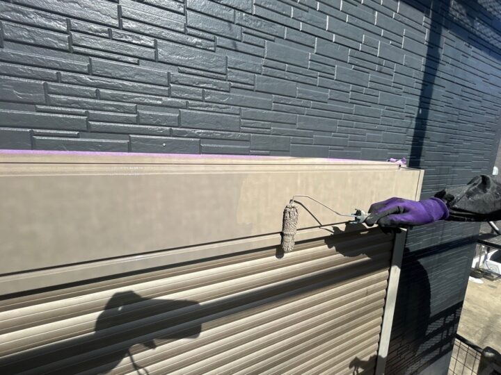 シャッタ－ボックス上塗り工事