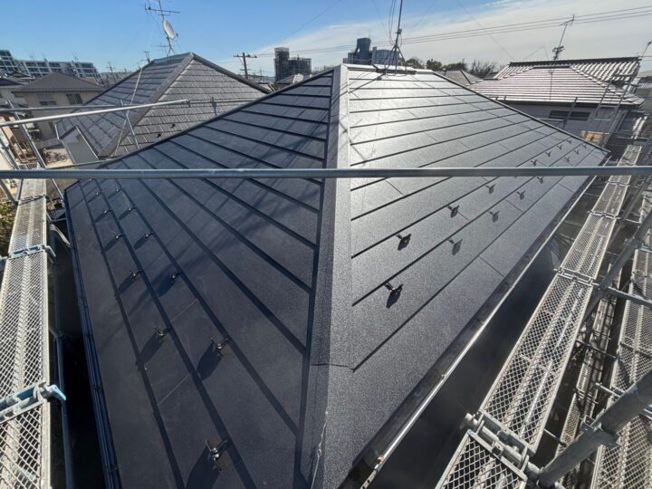 屋根完了全景