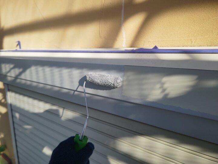 シャッタ－ボックス下塗り工事