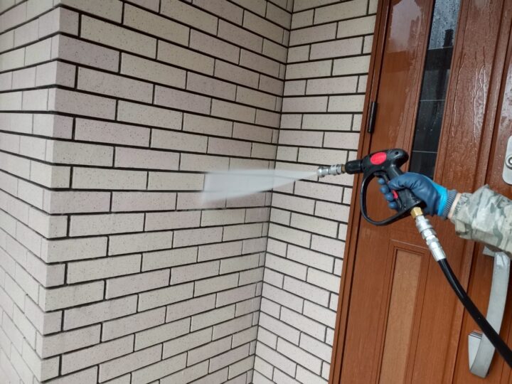 玄関タイル高圧洗浄工事