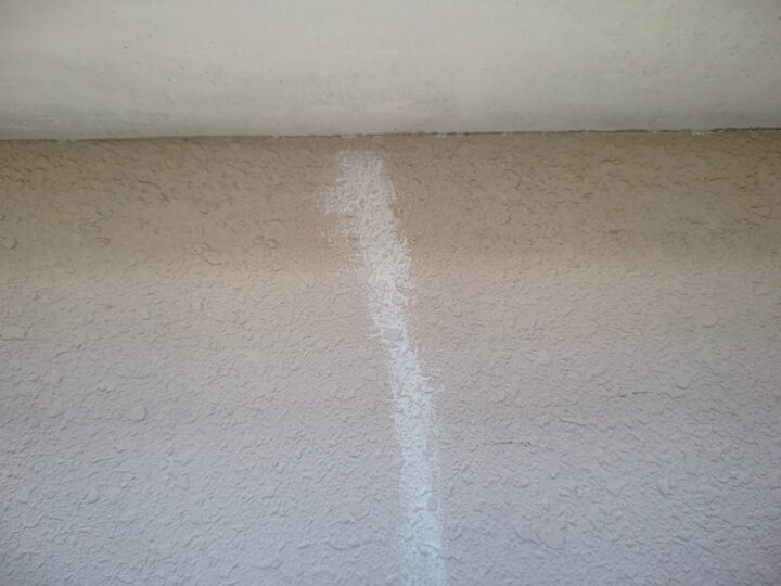 外壁ひび割れ補修施工後