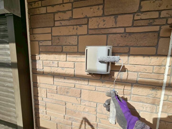 換気フ-ド下塗り工事