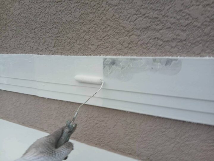 装飾帯下塗り工事