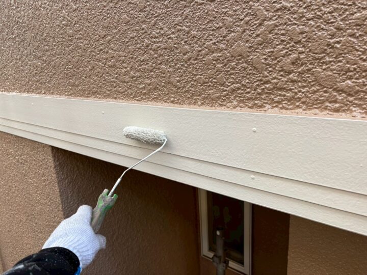 装飾帯中塗り工事