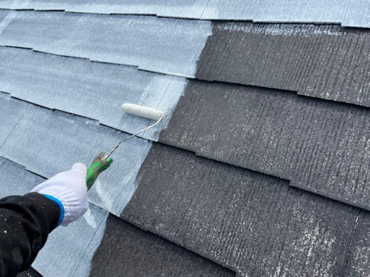 屋根下塗り工事