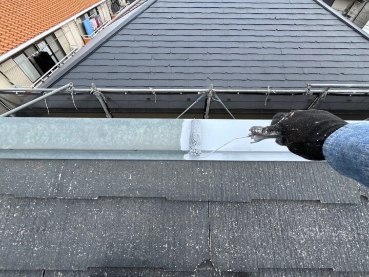 屋根板金下塗り工事