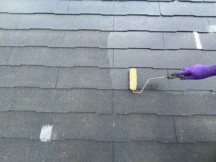 屋根下塗り工事