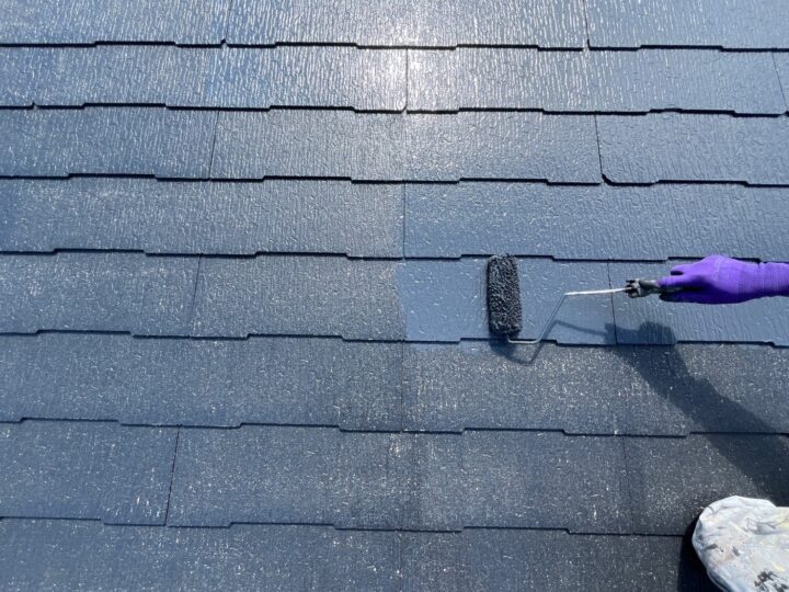 屋根中塗り工事