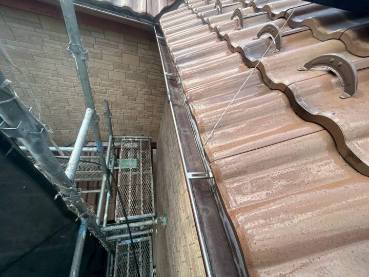 雨樋内部高圧洗浄完了全景