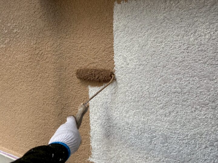 外壁中塗り工事