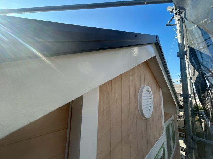 破風板完了全景