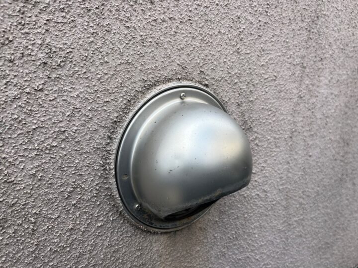 設備廻りシーリング施工前