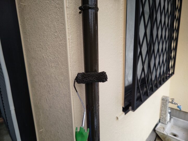 雨樋塗装２回目