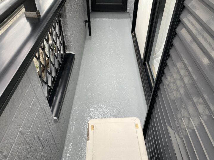 ベランダ床完了全景