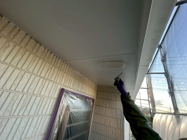 軒天塗装２回目