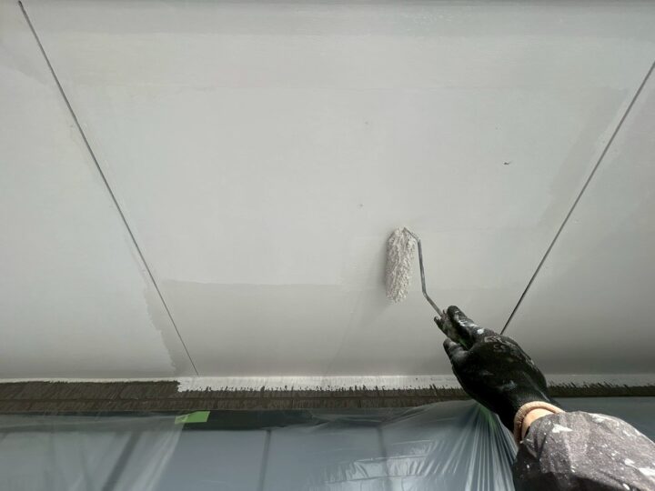 軒天塗装１回目