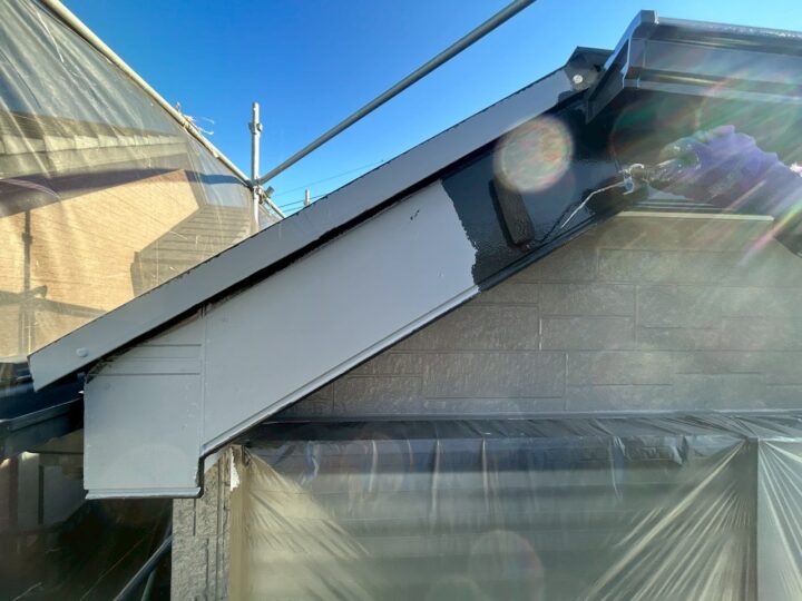 外壁中塗り工事