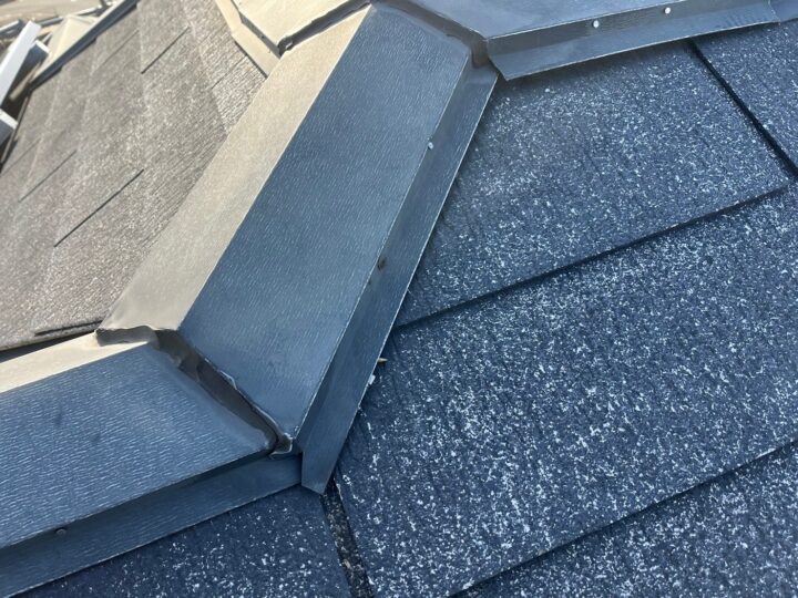 屋根板金ビス打ち補修施工完了
