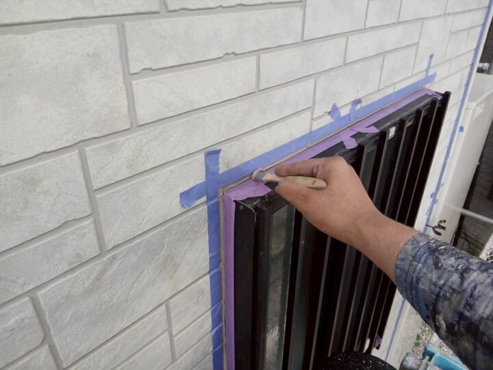 開口部廻り専用プライマ－塗布