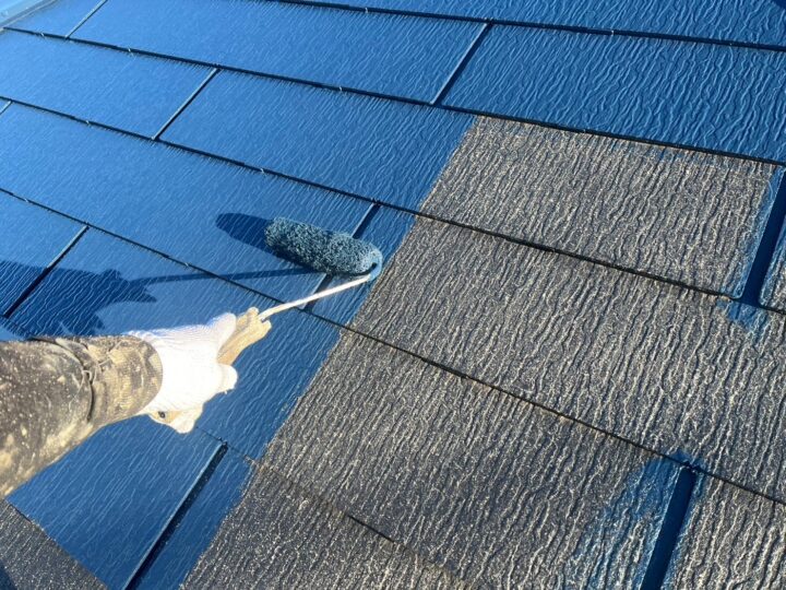 屋根中塗り工事