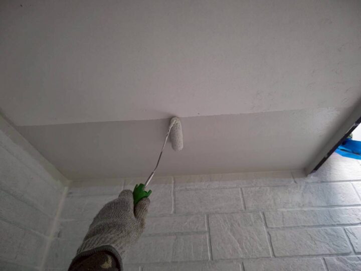 軒天塗装１回目